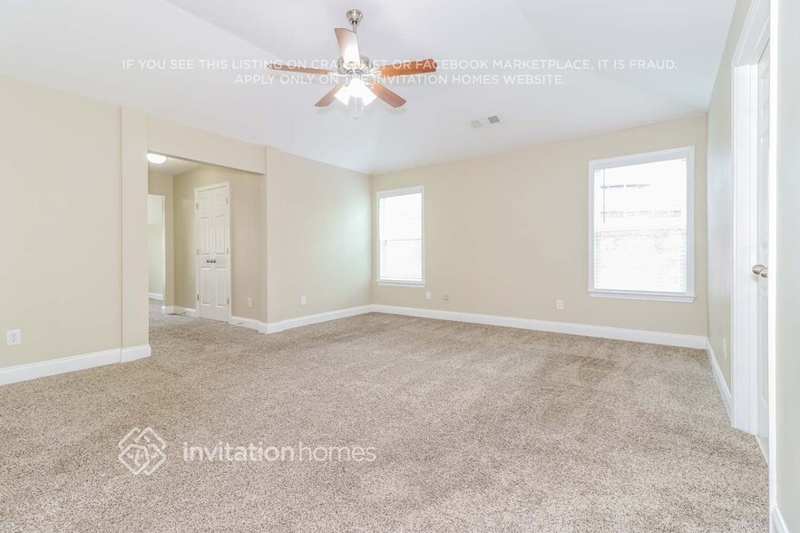 Building Photo - 808 Scenic Park Ct