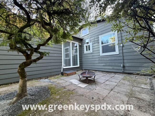 Building Photo - 5434 SE 20th Ave