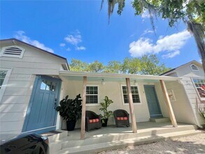 Building Photo - 2 bedroom in Miami FL 33161