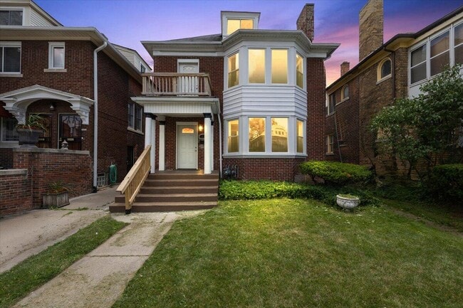 Building Photo - 2477 Hazelwood St