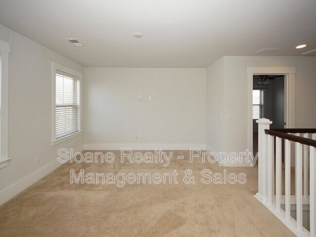 Building Photo - 2874 Stonestown Dr
