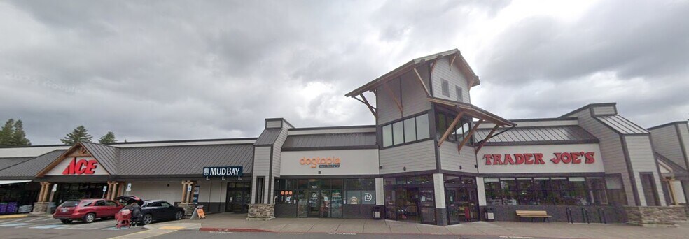 Building Photo - 7956 SW 61st Ave