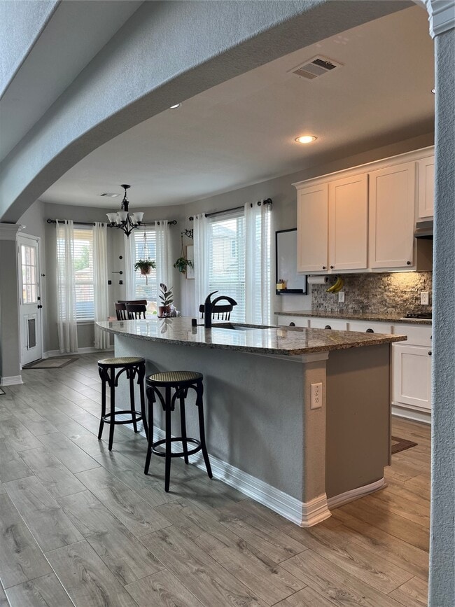 Building Photo - 31903 Dunham Lake Dr