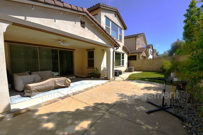 Building Photo - 505 Elm Cottage Ct