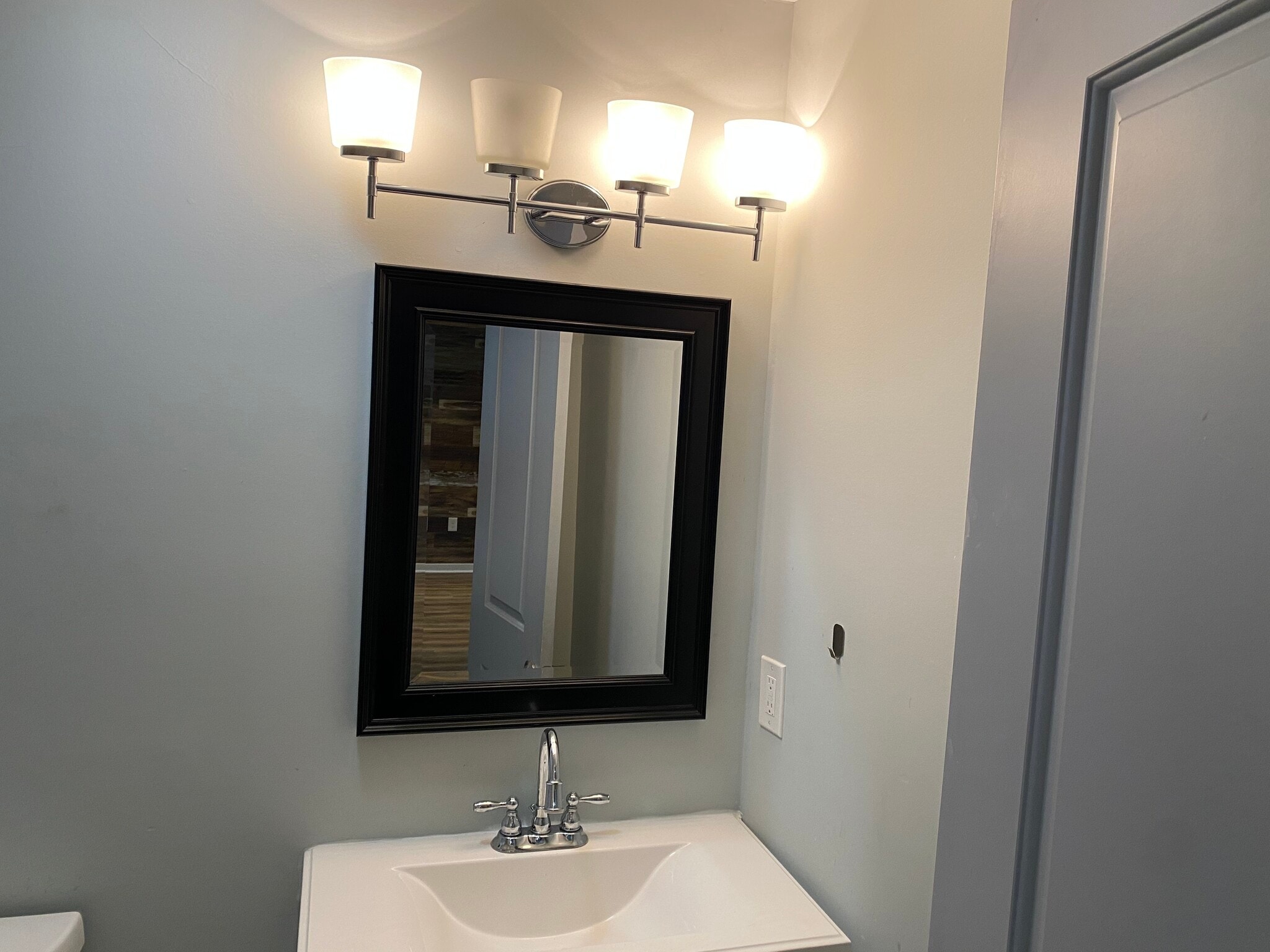 Building Photo - 5804 Berwyn Rd