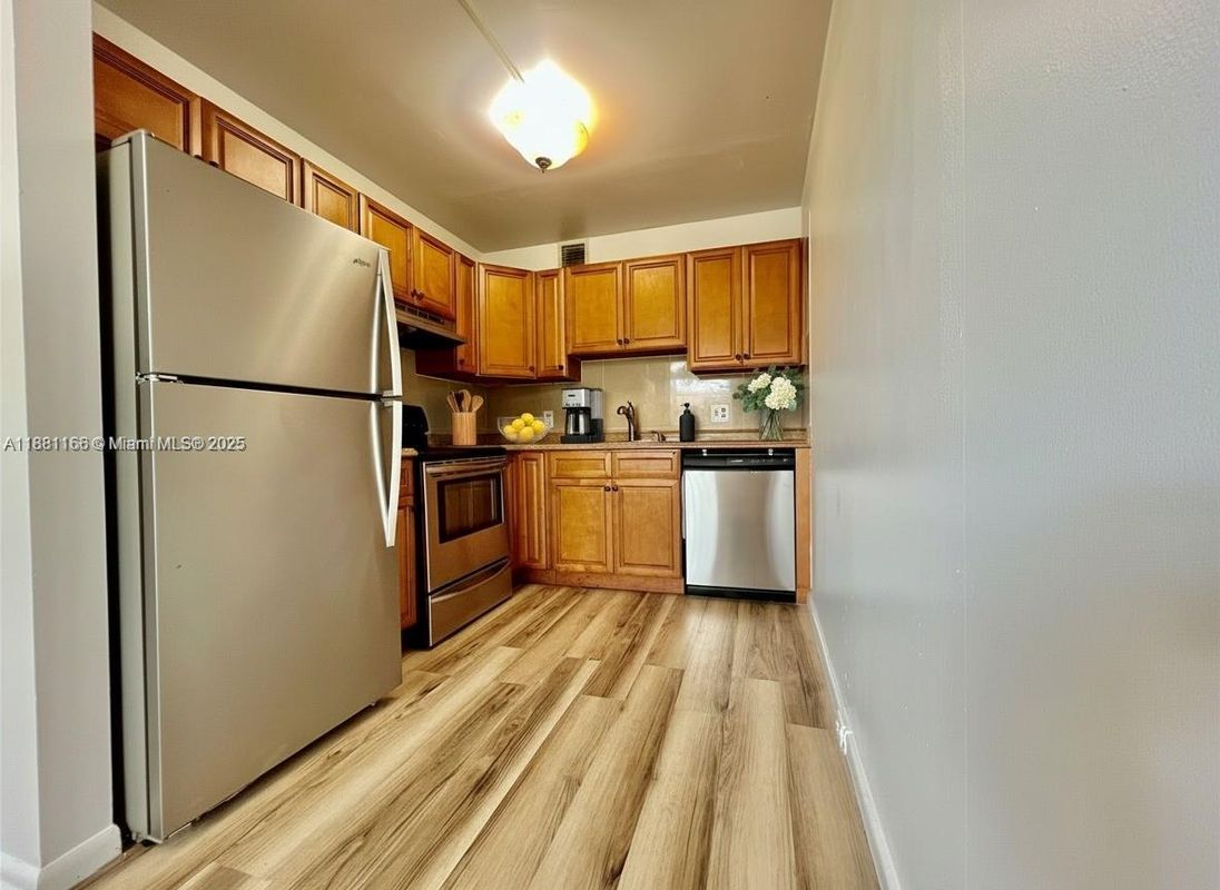 Building Photo - 801 SW 133rd Terrace