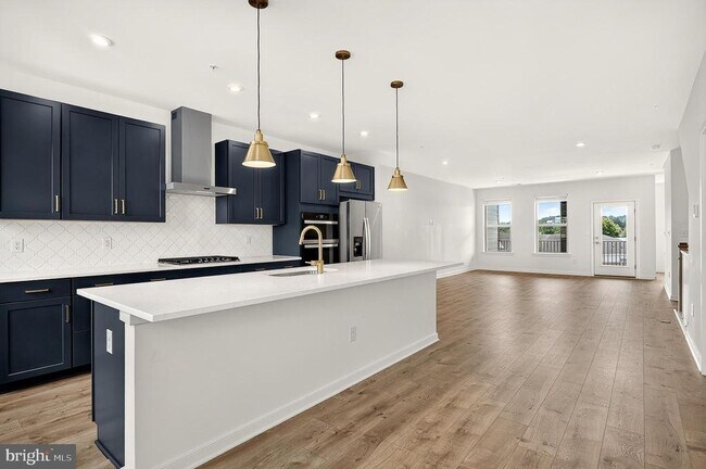 Building Photo - 20957 Bluebird Sq