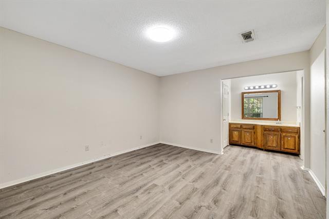 Building Photo - 8341 Crosswind Dr