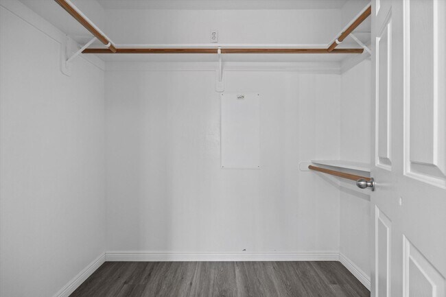 Building Photo - 9612 Pony Mountain Rd