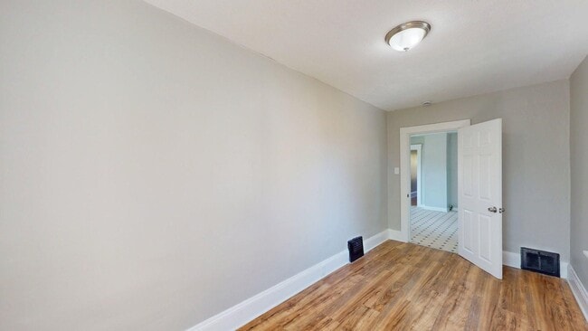 Building Photo - 3149 W 32nd St