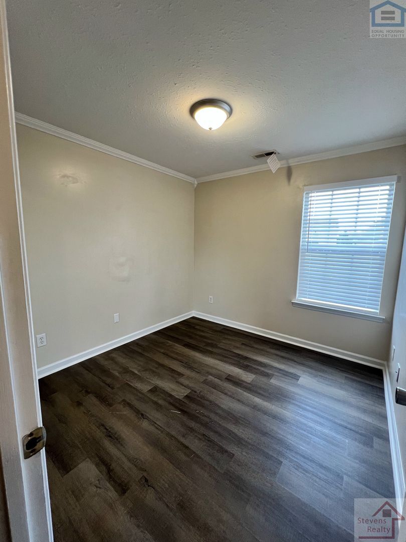 Building Photo - 3911 Allgood Ct