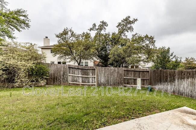 Building Photo - 2208 Sunderidge