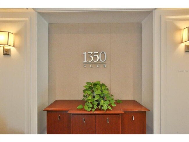 Building Photo - 1350 Main St