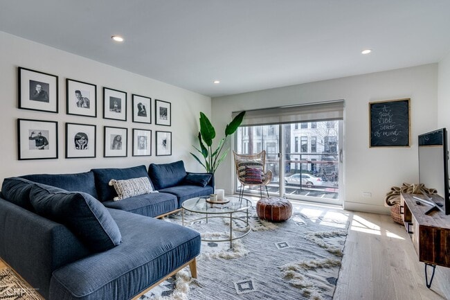 1 Bed - Living Room - Lincoln 1955 N