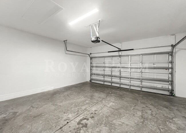 Building Photo - 10706 Clementine Pl
