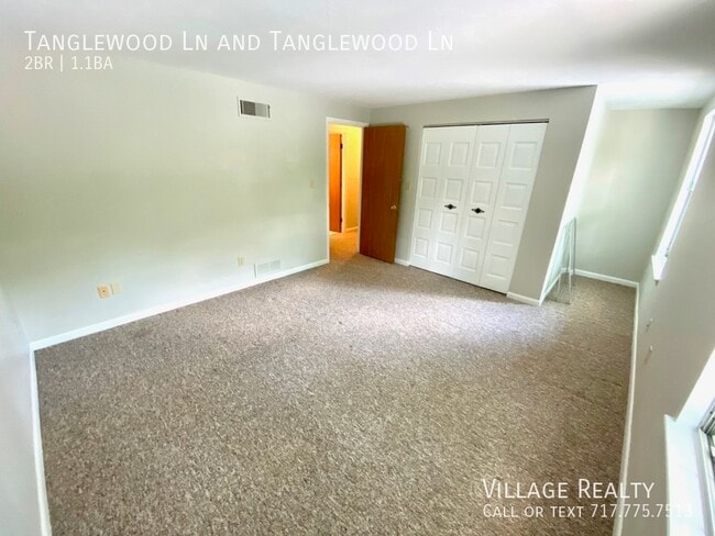 Building Photo - 442 Tanglewood Ln