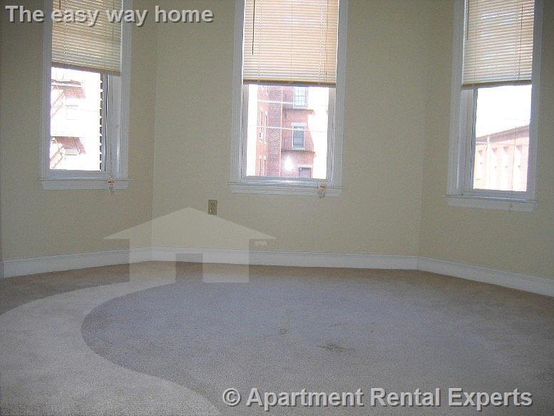 Building Photo - 460 Green St