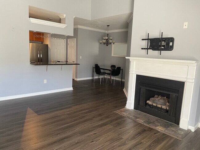 Building Photo - 4550 Strutfield Ln