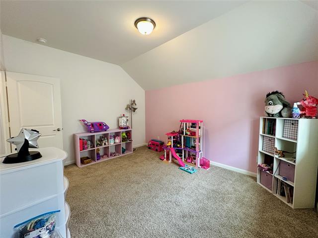 Building Photo - 16601 Hidden Cove Dr