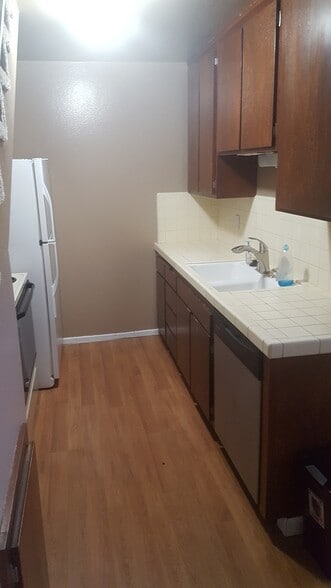 Building Photo - 3565 Linden Ave