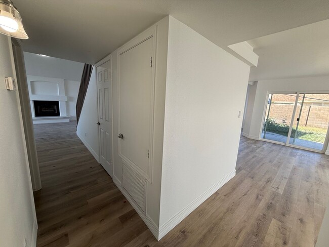 Building Photo - 4 BEDROOM IN RANCHO SERENO - FRESHLY REMODELED