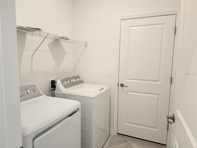 Building Photo - 3928 Sweet Alyssum Ter