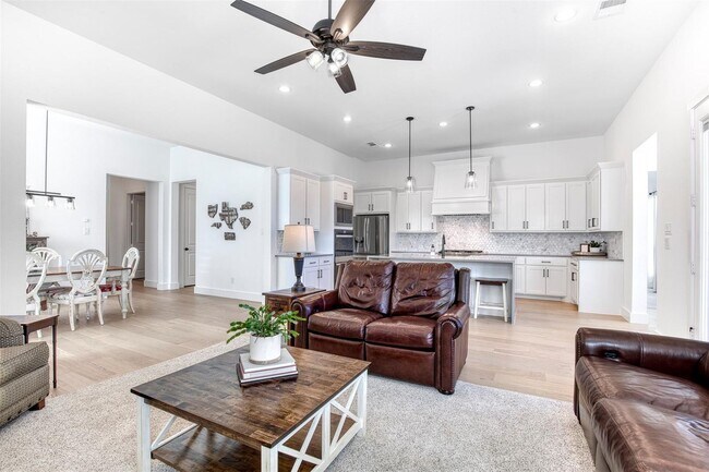 Building Photo - 3117 Maidenhair Ln
