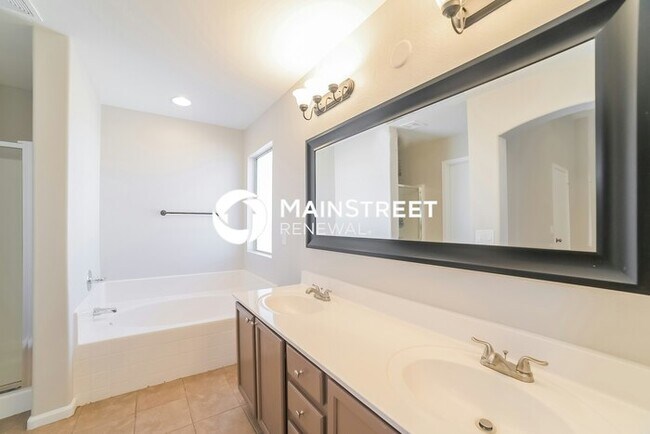 Building Photo - 4 Bedroom Pet-Friendly Home in Peoria, AZ with Main Street Renewal