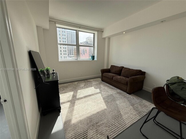 Building Photo - 111 E Flagler St