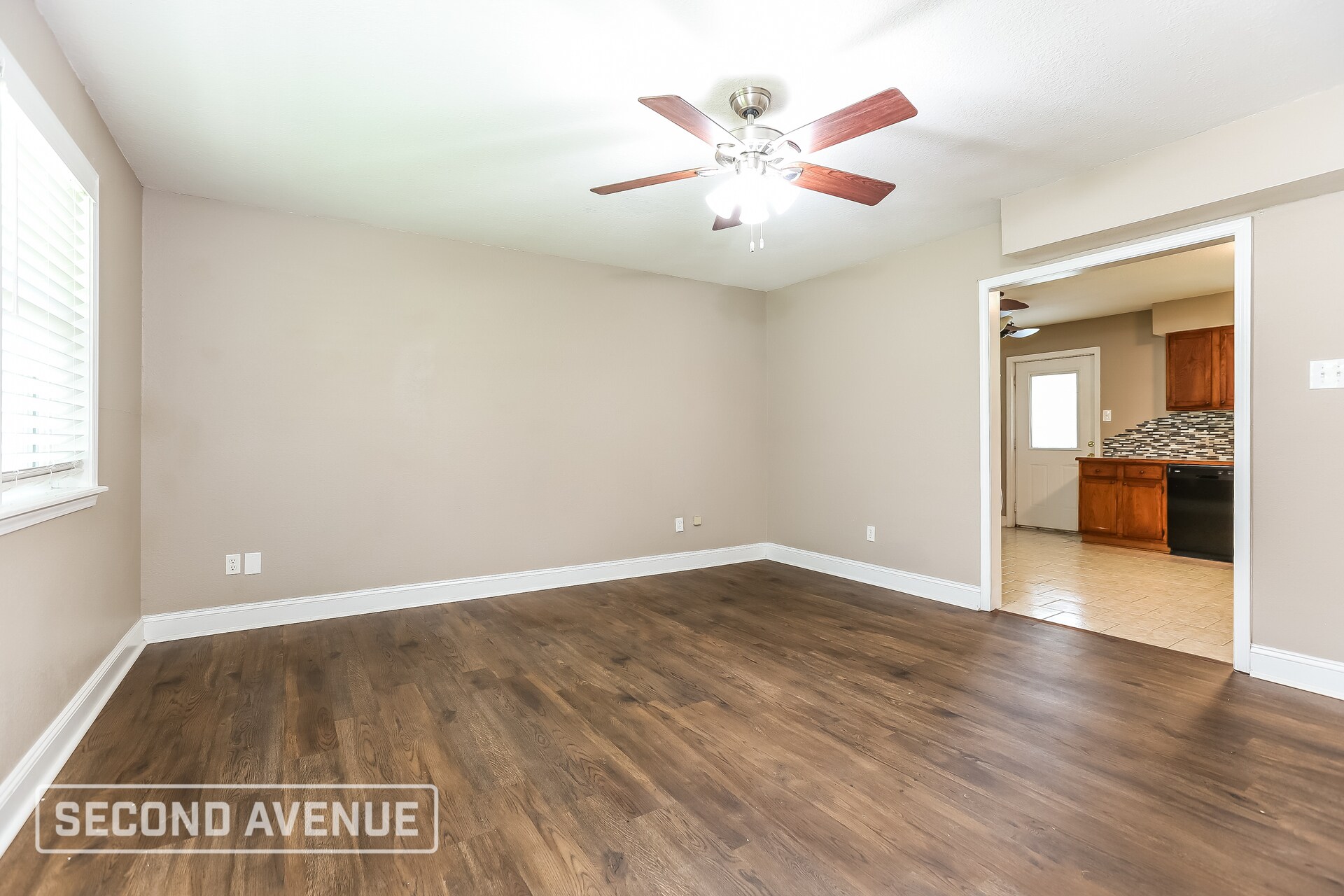Building Photo - 2204 Carywood Dr