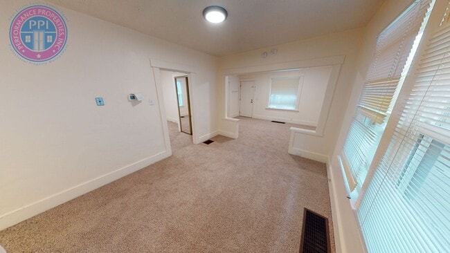 Building Photo - Mt. Tabor Craftsman! Covered Front Porch & Fenced Backyard