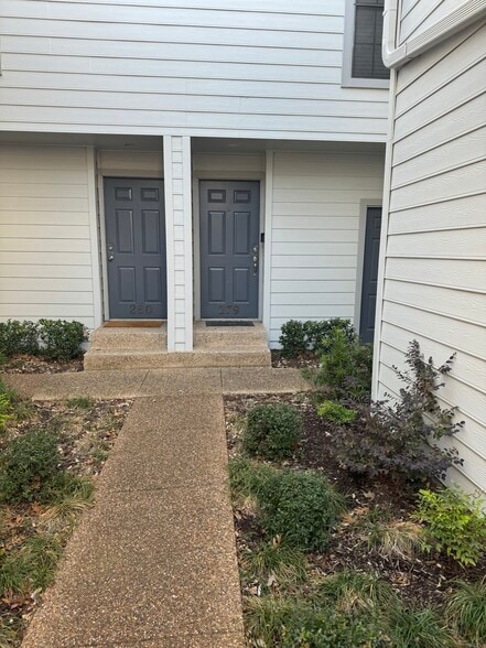 Building Photo - 5100 Verde Valley Ln