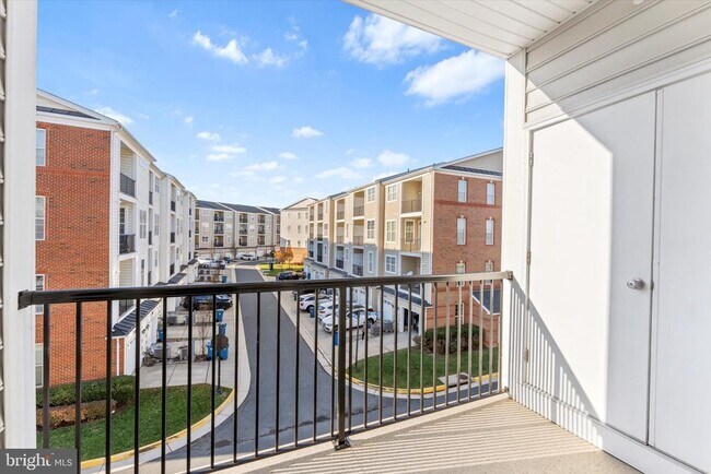 Building Photo - 23483 Logans Ridge Terrace