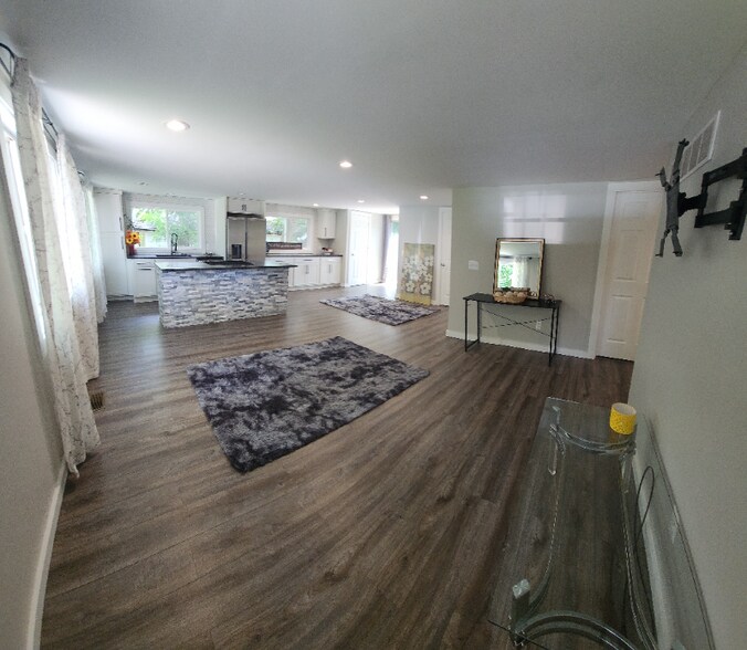 Building Photo - 8054 Ortonville Rd