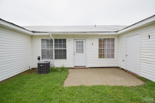 Building Photo - 309 Loveland Cir