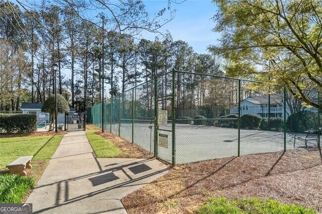 Building Photo - 2045 Brian Way