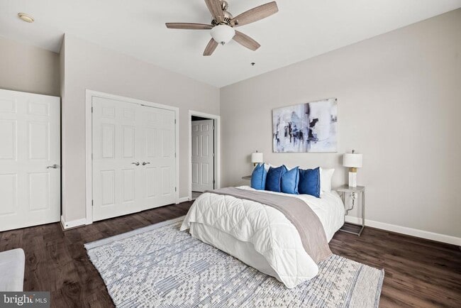 Building Photo - 810 Belmont Bay Dr