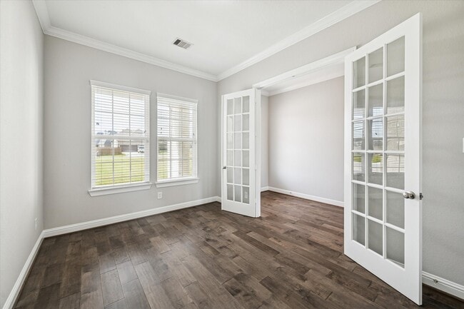 Building Photo - 18807 Serene Water Dr