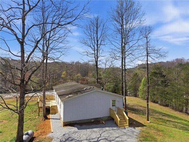 Building Photo - 5320 Long Branch Rd