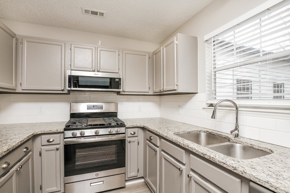 Building Photo - 100 Bath Cir