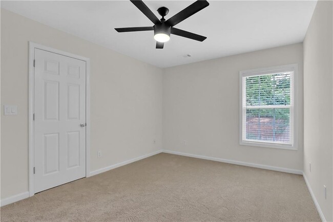 Building Photo - 5891 Buckner Creek Dr SE