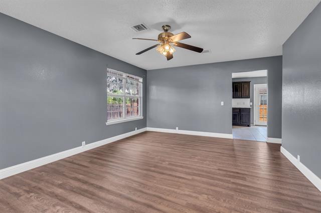 Building Photo - 901 Greenbend Dr