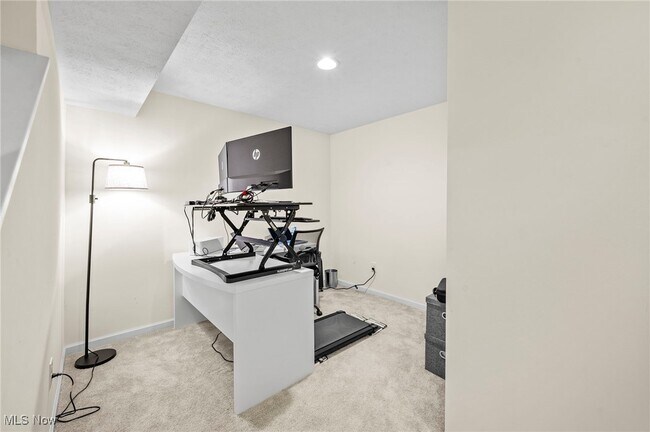 Building Photo - 3071 Liberty Ledges Dr