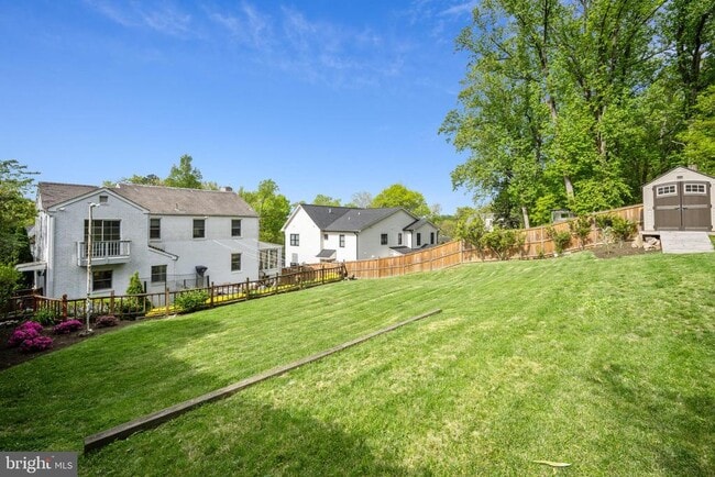 Building Photo - 6023 Walhonding Rd