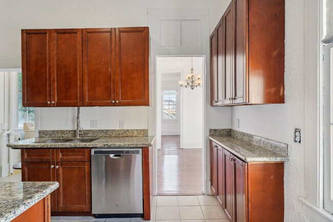 Building Photo - 1434 Constance