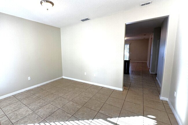 Building Photo - 7529 Azalea Cove Cir