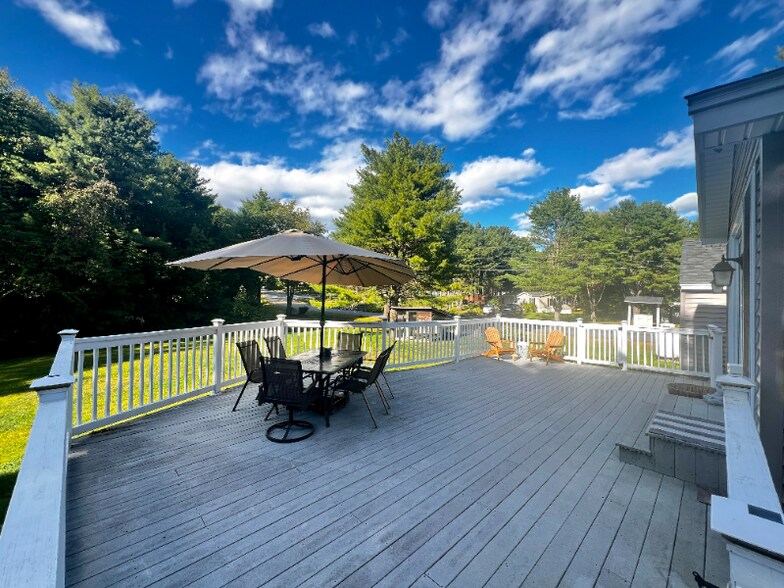 Building Photo - 252 Windsor St