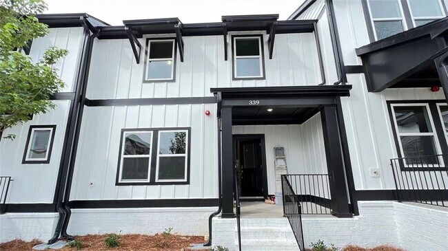 Building Photo - 339 Lincoln St