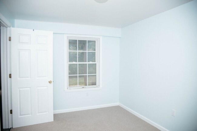 Building Photo - 32 Gantz Meadows