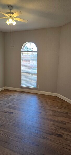 Building Photo - 10309 Fawn Meadow Ct